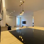 C016-magnifique De Standing Au Coeur Du Suquet Cannes